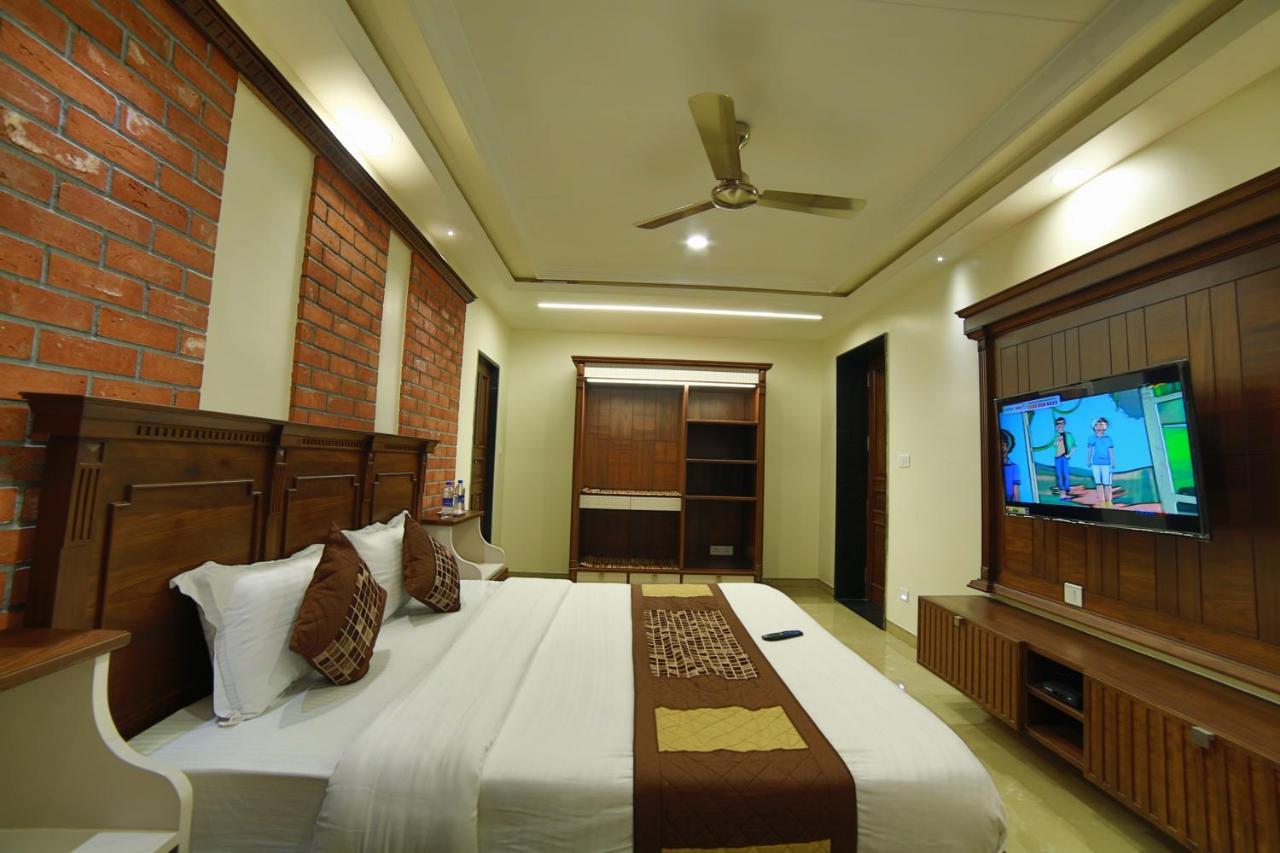Mid Town Inn مونت ابو المظهر الخارجي الصورة